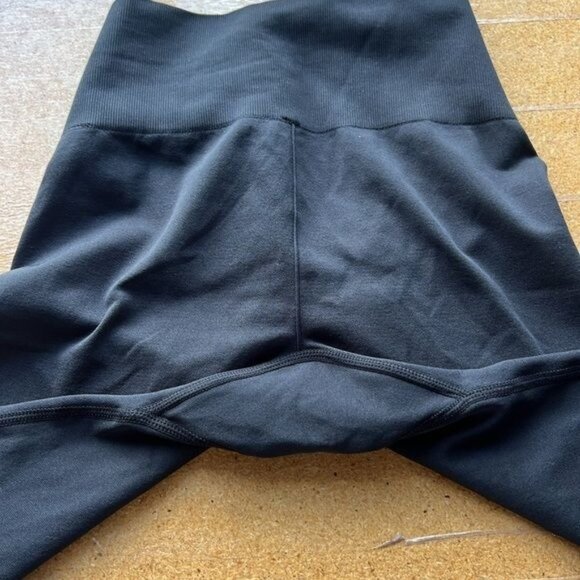 The Upside Womens High-Rise Full-Length Leggings Black Size S Gold Stripe Accent - Picture 8 of 9